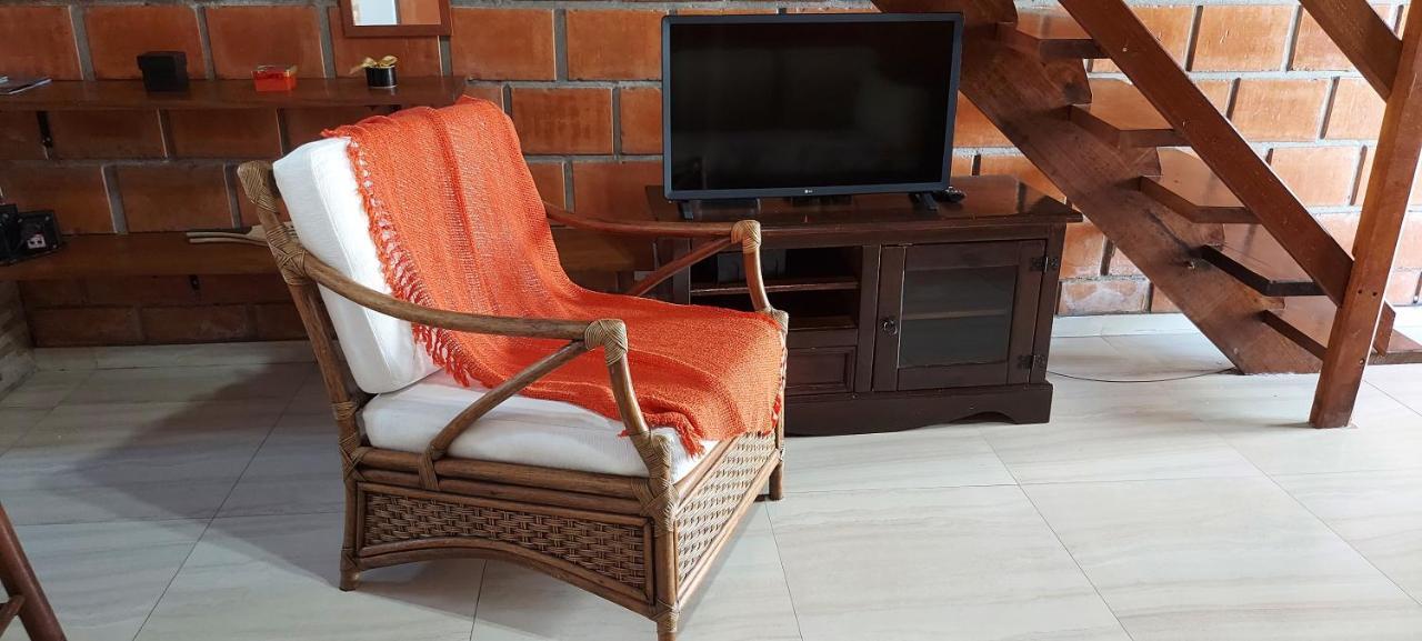Apartamento Chale Borasol Martim De Sa Piscina 600Mts Da Praia Caraguatatuba Exterior foto
